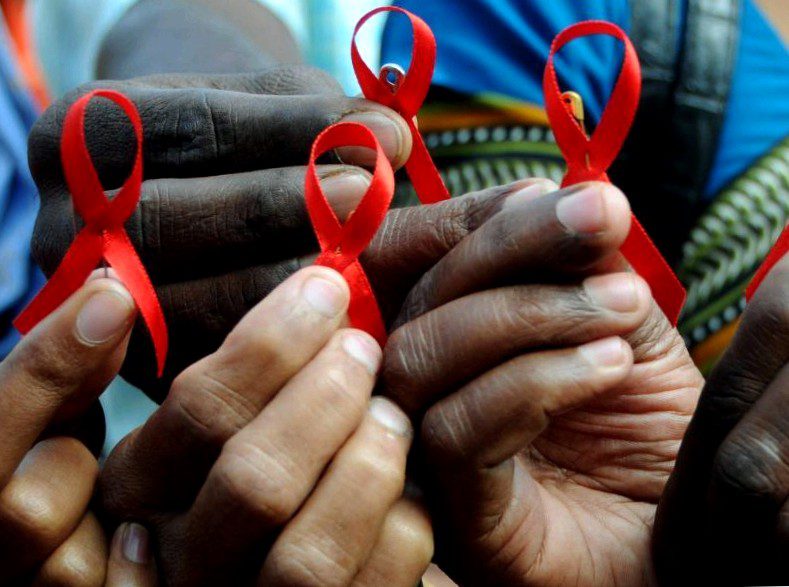 Unicef: a girl is infected with hiv every three minutes